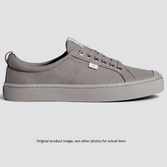 Cariuma Shoes - Cariuma OCA Low All Grey Canvas Sneakers